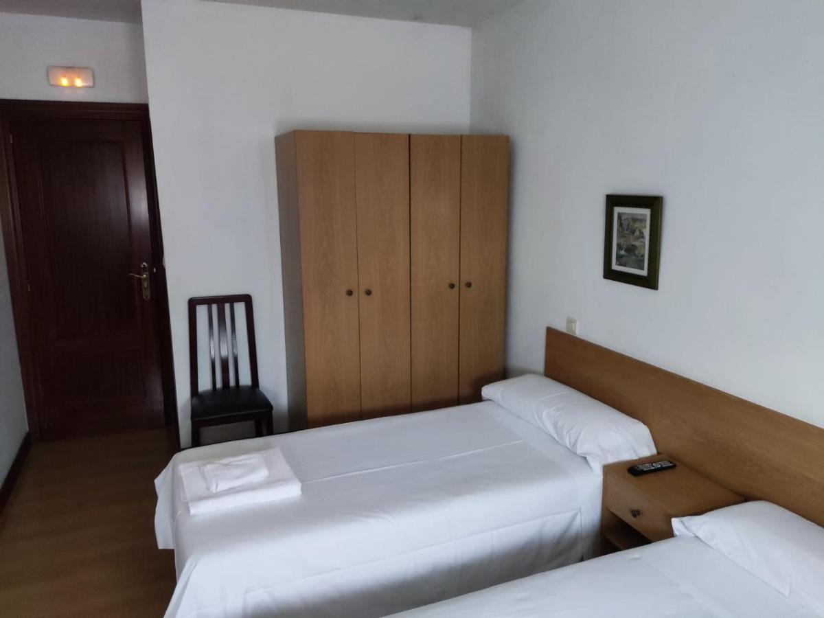 Pension Las Matillas Miranda de Ebro Exteriör bild