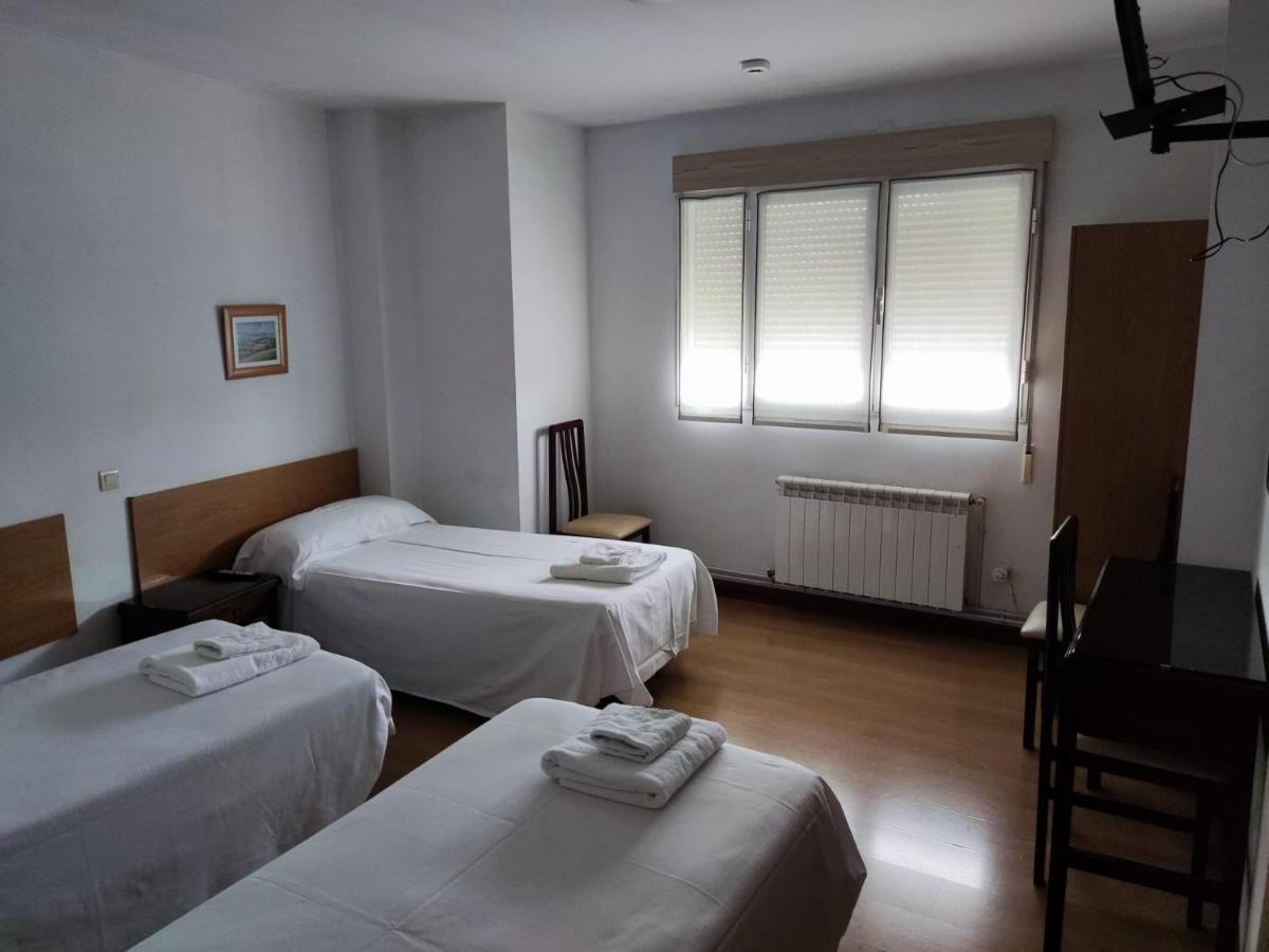 Pension Las Matillas Miranda de Ebro Exteriör bild